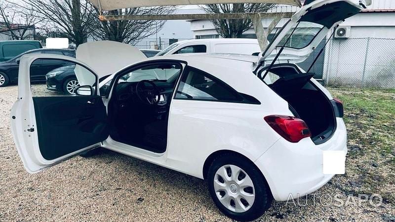 Usado Opel Corsa Cosmo 95 HP (69 kW) 2018 Branco