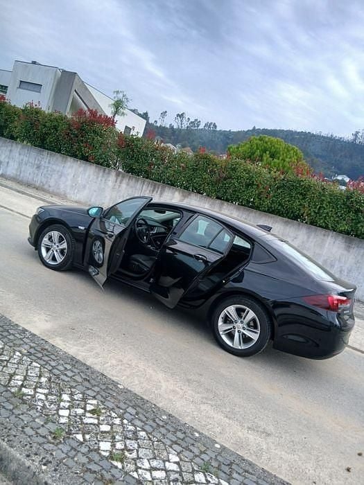 Usado 2017 Opel Insignia Sedan | € 10.950 (Bom preço) - Imagem 1/4
