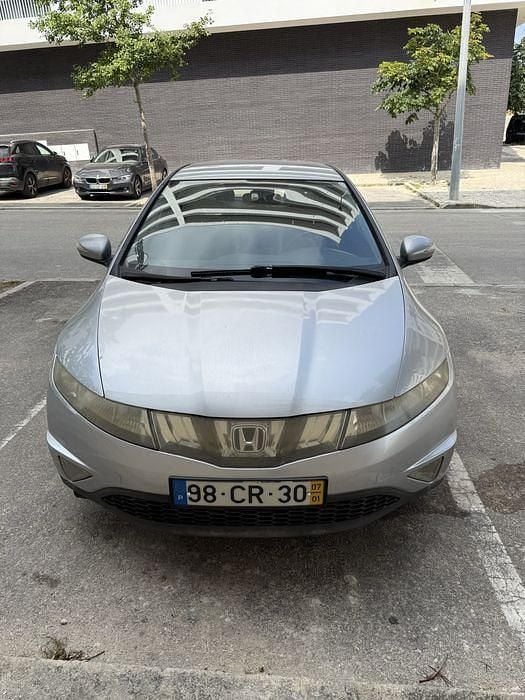Usado 2007 Honda Civic Comfort Sedan | € 6.000 (Preço justo) - Imagem 1/4