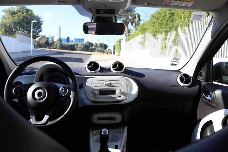 Usado Smart ForFour 71 HP (52 kW) 2015 Cinzento Citadino