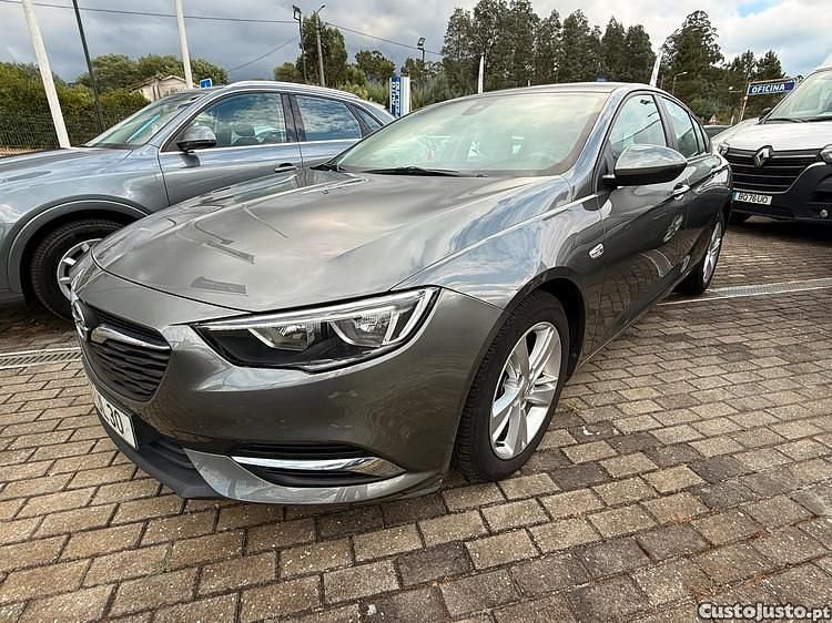 Cinza Usado 2018 Opel Insignia Edition Citadino | € 11.700 (Preço elevado) - Imagem 1/1