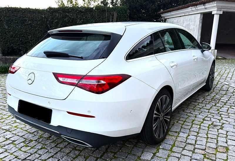 Usado Mercedes CLA180 110 HP (80 kW) 2016 Preto Sedan