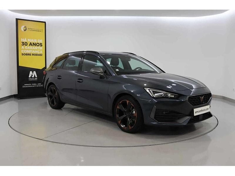Cinzento Usado 2023 Cupra Leon Carrinha | € 31.980 (Caro) - Imagem 1/4