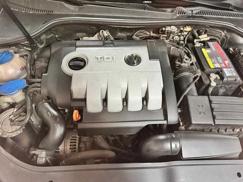 Usado VW Jetta 115 HP (84 kW) 2008 Sedan