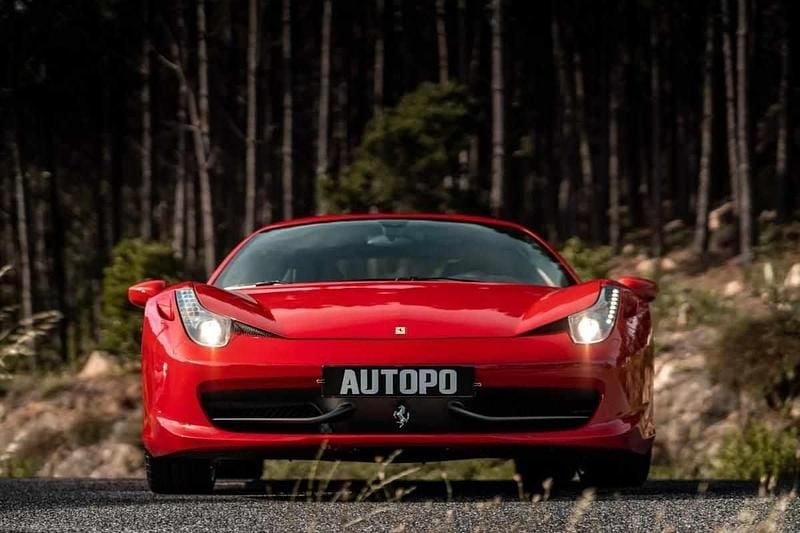 Usado Ferrari 458 570 HP (419 kW) 2010 Vermelho Coupé