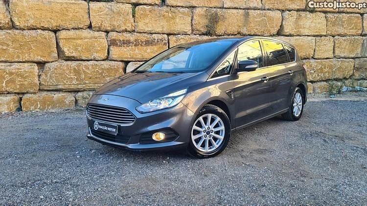 Cinza Usado 2016 Ford S-MAX Titanium Monovolume | € 19.250 (Preço justo) - Imagem 1/1