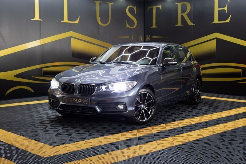 Cinza Usado 2018 BMW 116 Citadino | € 17.900 (Preço justo) - Imagem 1/4