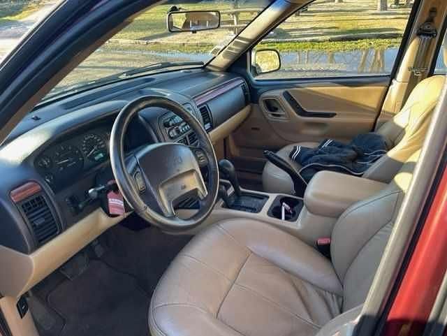 Usado Jeep Grand Cherokee Laredo 140 HP (102 kW) 2000 Outra SUV