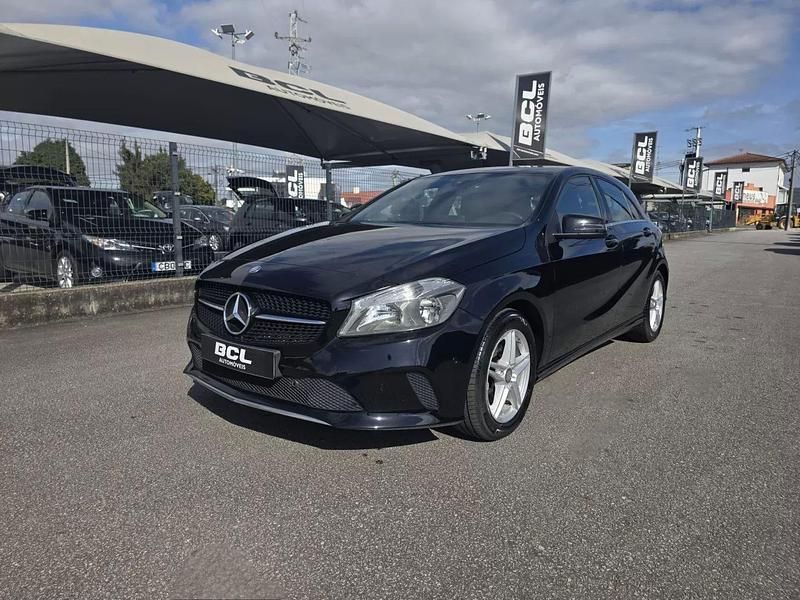 Usado Mercedes A180 116 HP (85 kW) 2016 Preto Citadino
