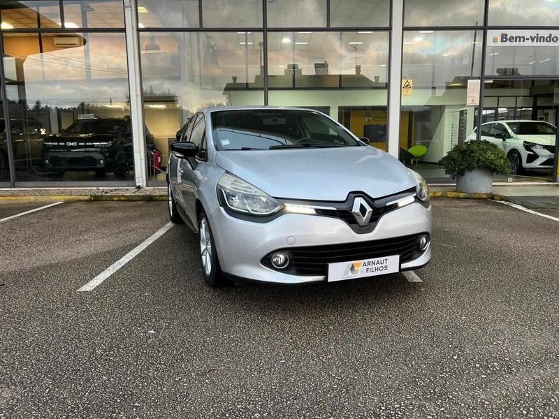 Cinza Usado 2016 Renault Clio IV LIMITED Carrinha | € 10.750 (Preço elevado) - Imagem 1/4