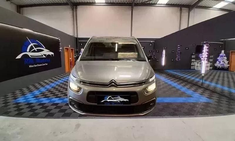 Usado Citroën C4 130 HP (95 kW) 2022 Cinzento