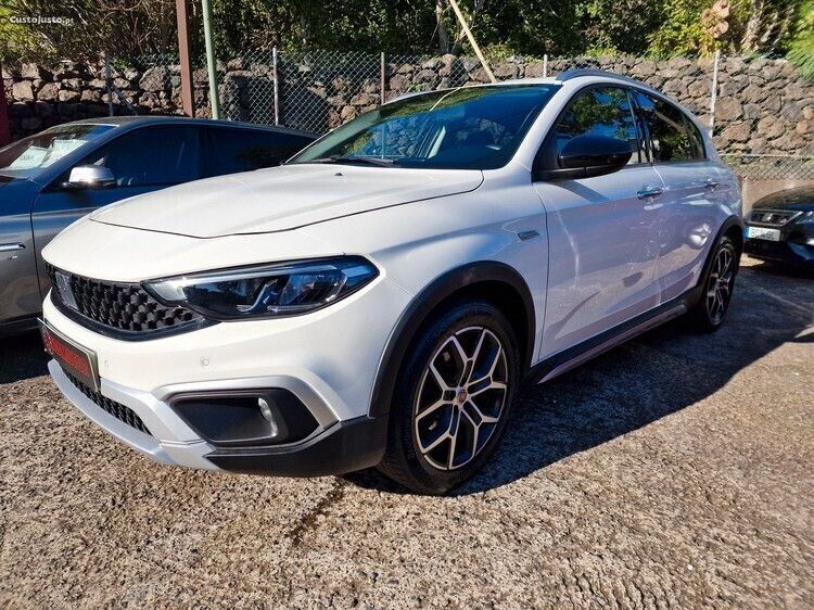 Branco Usado 2021 Fiat Tipo Cross Citadino | € 16.900 (Preço elevado) - Imagem 1/1