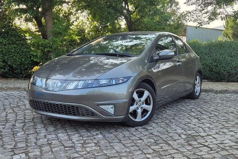 Usado 2009 Honda Civic Sedan | € 4.950 (Preço justo) - Imagem 1/4