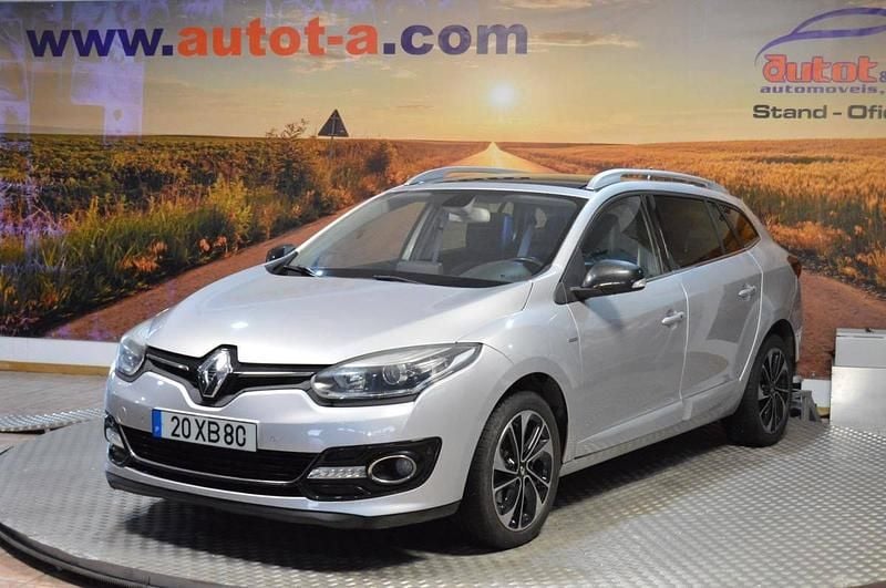 Cinzento Usado 2014 Renault Mégane III Carrinha | € 11.000 (Preço elevado) - Imagem 1/4