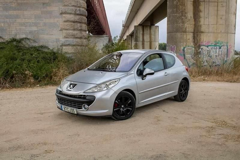 Cinzento Usado 2006 Peugeot 207 Citadino | € 3.000 (Super Preço) - Imagem 1/4