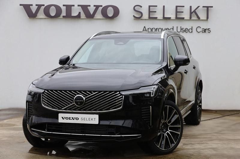 Preto Usado 2025 Volvo XC90 Ultra SUV | € 89.400 - Imagem 1/4
