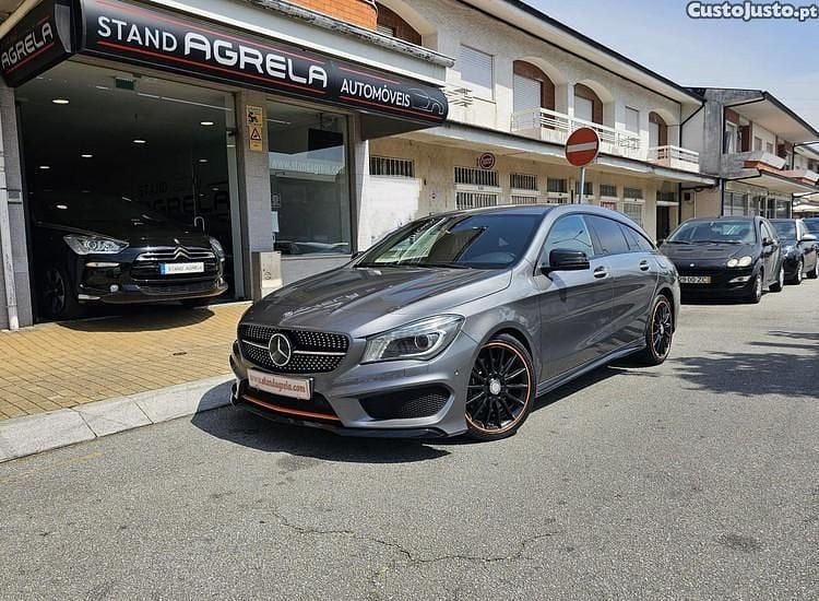 Cinza Usado 2015 Mercedes CLA220 Shooting Brake OrangeArt Edition Carrinha | € 19.000 (Bom preço) - Imagem 1/1