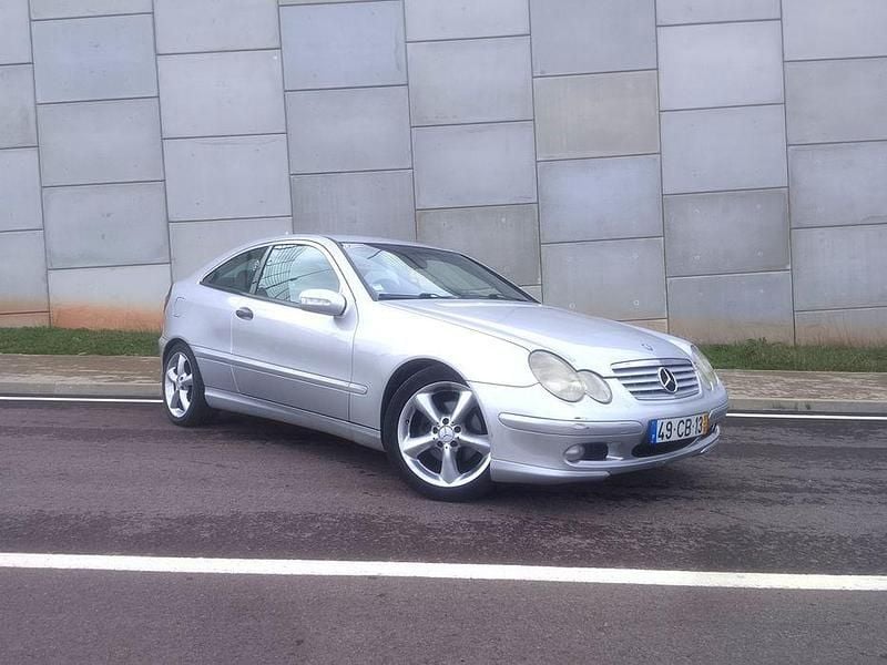 Usado 2001 Mercedes C220 Coupé | € 5.250 (Preço justo) - Imagem 1/4