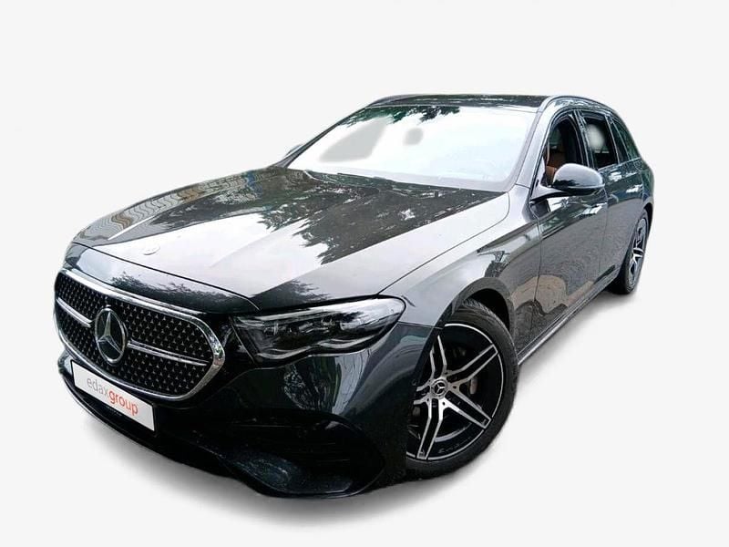Preto Usado 2023 Mercedes E220 Carrinha | € 53.990 (Caro) - Imagem 1/4