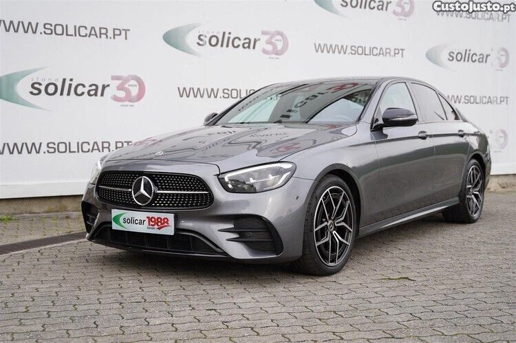 Cinza Usado 2023 Mercedes E220 AMG line Sedan | € 52.500 (Preço justo) - Imagem 1/1