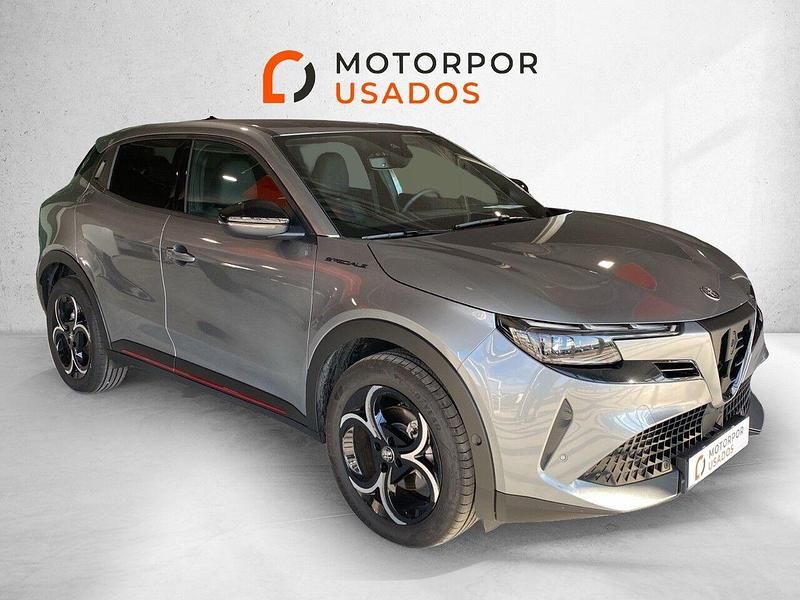 Cinza Novo 2025 Alfa Romeo Junior SUV | € 31.250 - Imagem 1/3