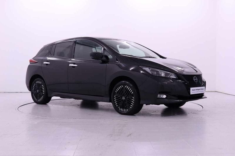 Preto Usado 2023 Nissan Leaf N-Connecta Citadino | € 38.790 - Imagem 1/4