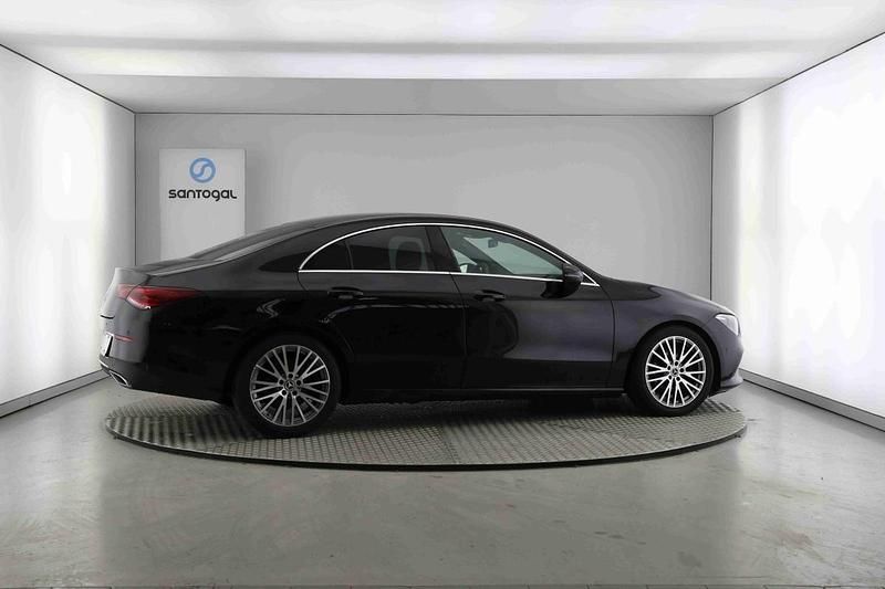 Usado Mercedes 200 163 HP (119 kW) 2019 Preto