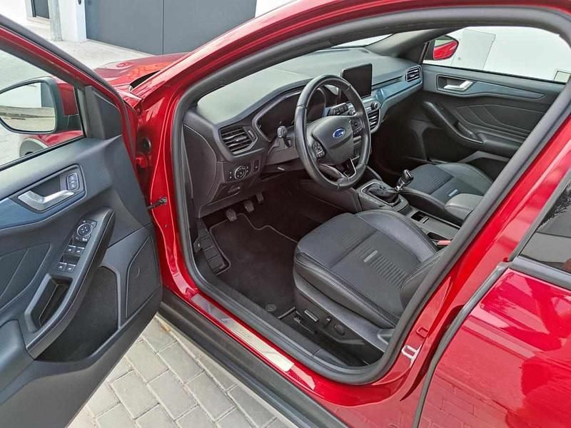 Usado Ford Focus 125 HP (91 kW) 2020 Vermelho Carrinha