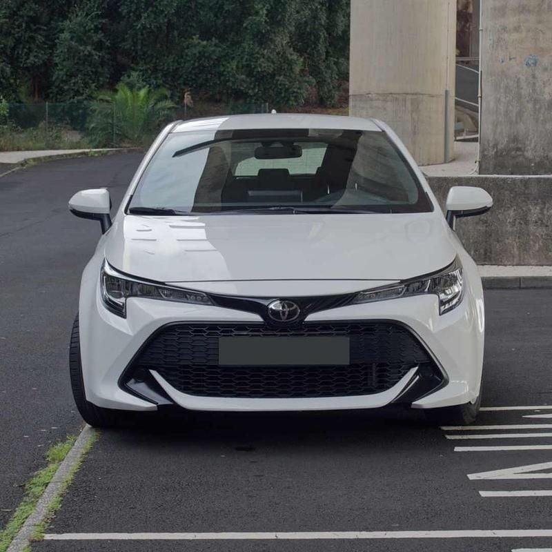 Branco Usado 2022 Toyota Corolla Citadino | € 18.600 (Bom preço) - Imagem 1/4