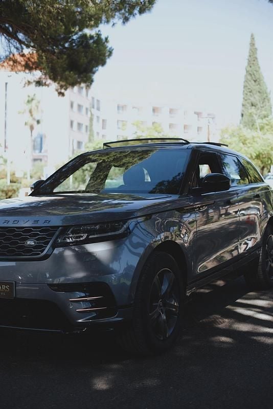 Cinza Usado 2022 Land Rover Range Rover SE Dynamic SUV | € 56.750 (Preço justo) - Imagem 1/4
