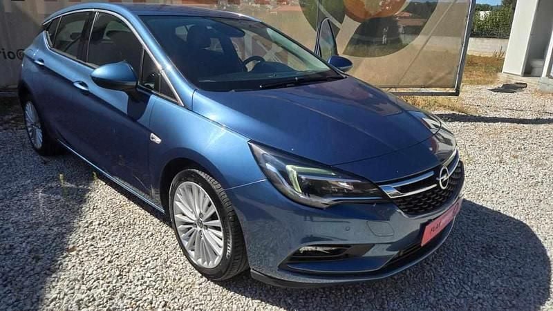 Azul Usado 2016 Opel Astra Citadino | € 10.900 (Preço justo) - Imagem 1/4