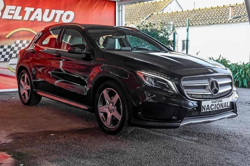 Usado Mercedes GLA180 AMG line 109 HP (80 kW) 2016 Preto SUV
