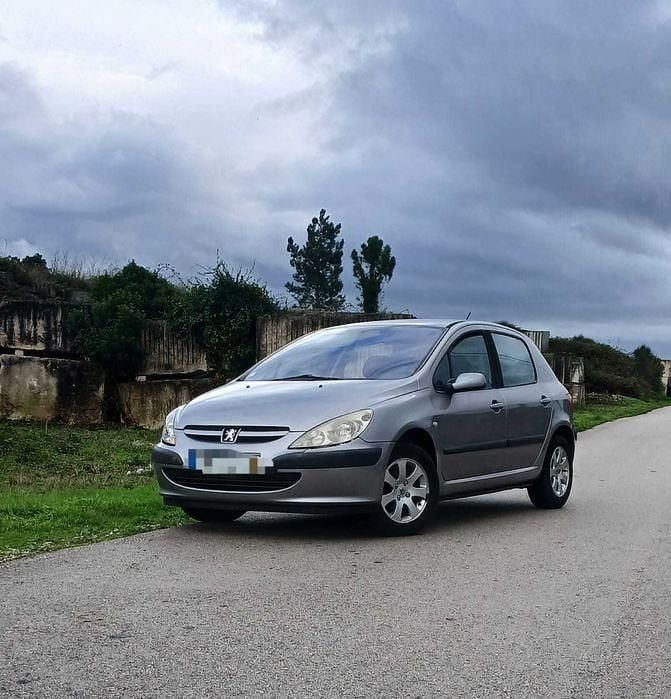 Usado 2002 Peugeot 307 Sedan | € 2.250 (Bom preço) - Imagem 1/4