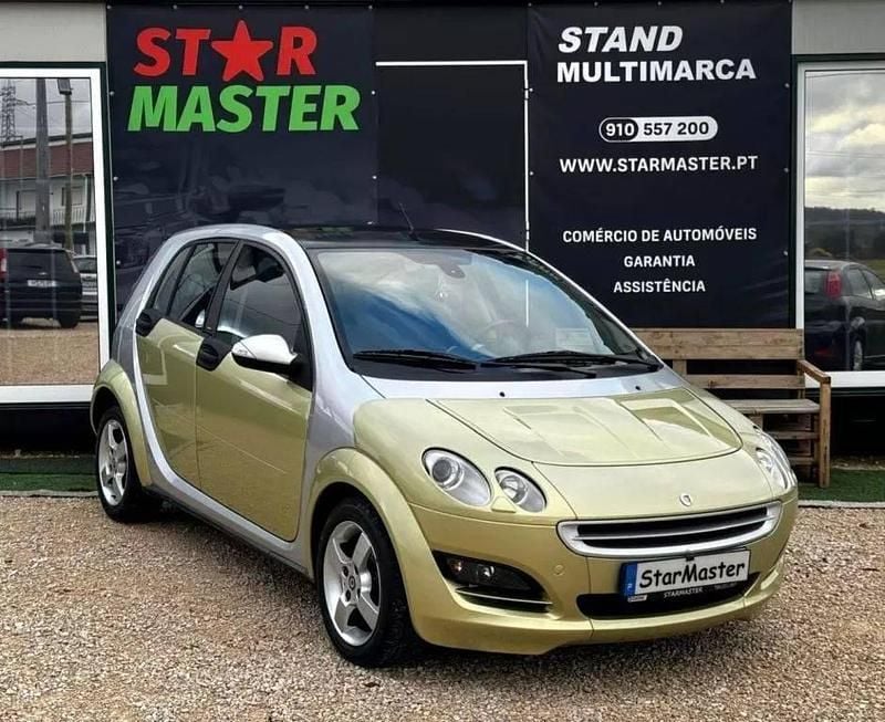 Verde Usado 2005 Smart ForFour Citadino | € 5.480 - Imagem 1/4