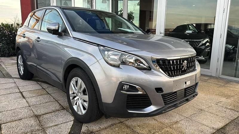 Usado Peugeot 3008 Active 120 HP (88 kW) 2017 Preto SUV