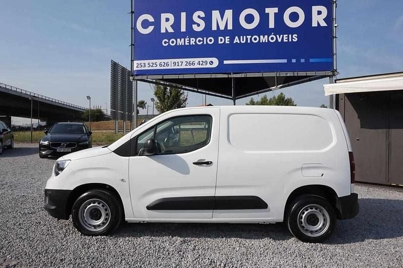Branco Usado 2022 Opel Combo Monovolume | € 14.350 (Bom preço) - Imagem 1/4