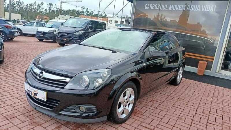 Preto Usado 2005 Opel Astra GTC Citadino | € 4.900 (Preço justo) - Imagem 1/4