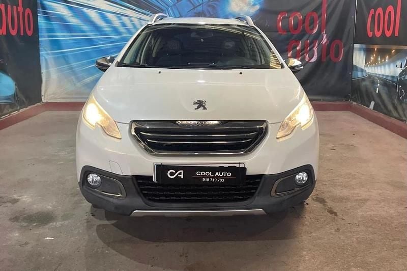 Usado Peugeot 2008 Crossway 110 HP (80 kW) 2015 Branco SUV