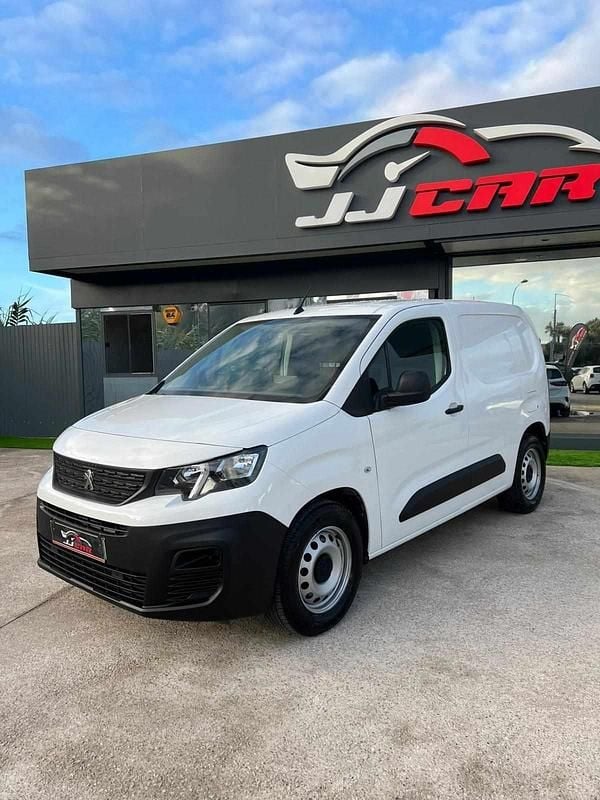 Branco Usado 2020 Peugeot Partner Van | € 13.750 (Preço justo) - Imagem 1/4