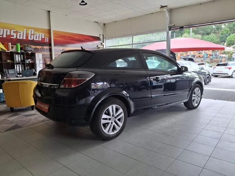 Preto Usado 2008 Opel Astra GTC Coupé | € 5.800 (Preço elevado) - Imagem 1/1