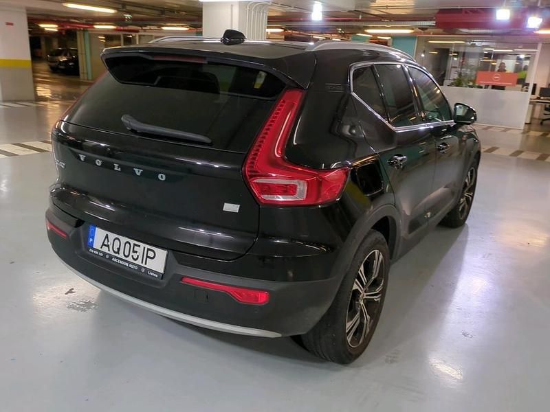 Usado Volvo XC40 Inscription 211 HP (155 kW) 2022 Preto SUV