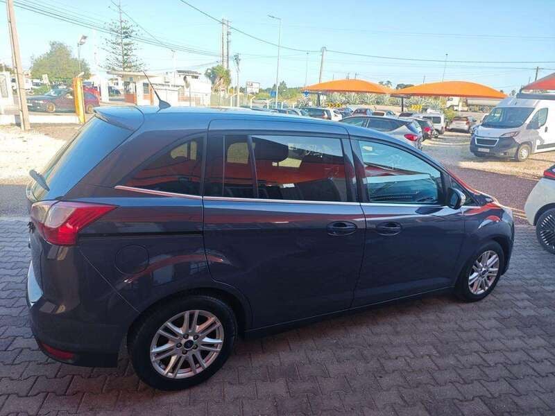 Usado Ford Grand C-Max 115 HP (84 kW) 2014 Cinzento Monovolume