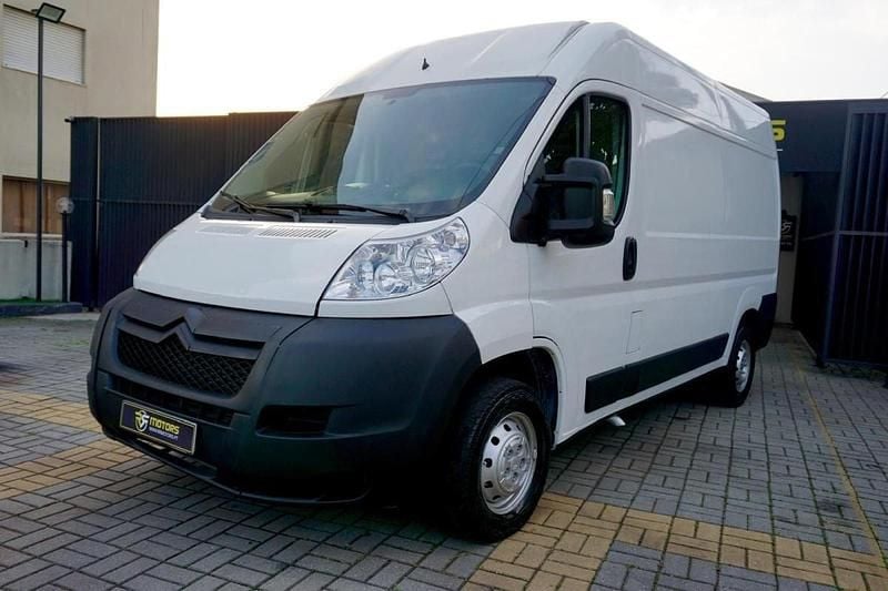 Branco Usado 2011 Citroën Jumper Monovolume | € 8.900 (Preço justo) - Imagem 1/4
