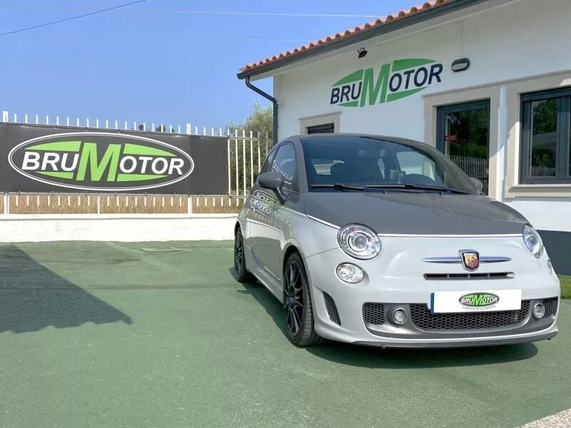 Cinzento Usado 2015 Abarth 595C Turismo Cabrios | € 15.690 - Imagem 1/2