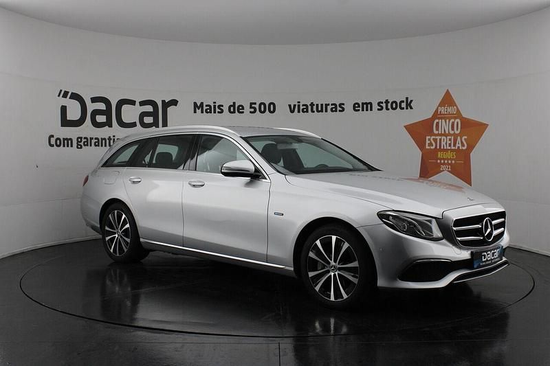Cinza Usado 2019 Mercedes E300 Avantgarde Carrinha | € 27.799 (Preço justo) - Imagem 1/4