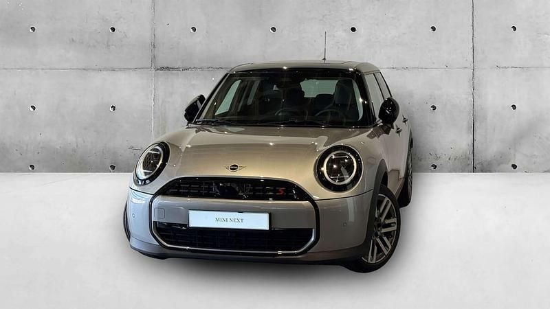 Melting silver iii metalizado Usado 2024 Mini Cooper S Citadino | € 38.490 - Imagem 1/4