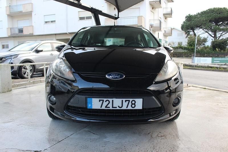 Preto Usado 2010 Ford Fiesta | € 6.000 (Preço justo) - Imagem 1/4