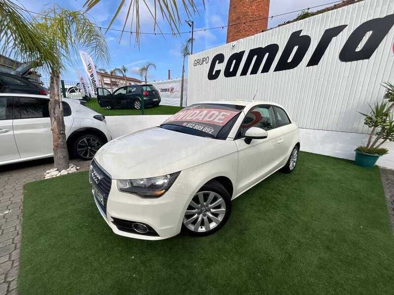 Branco Usado 2011 Audi A1 Admired Citadino | € 8.900 (Preço justo) - Imagem 1/4