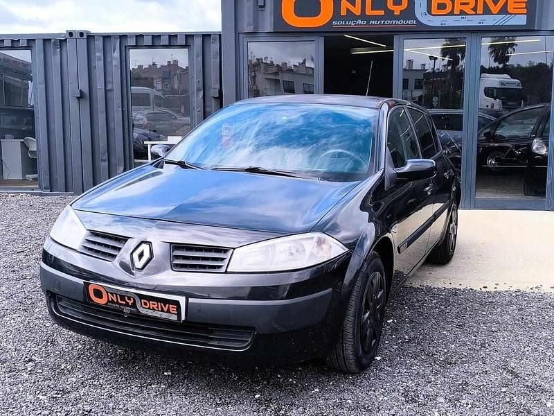 Preto Usado 2004 Renault Mégane II | € 1.950 (Bom preço) - Imagem 1/4