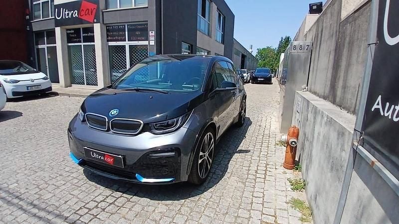 Usado BMW i3 132 kW (180 HP) 2022 Preto